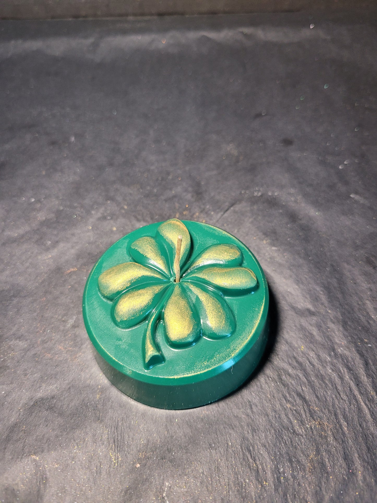 Clover Circle