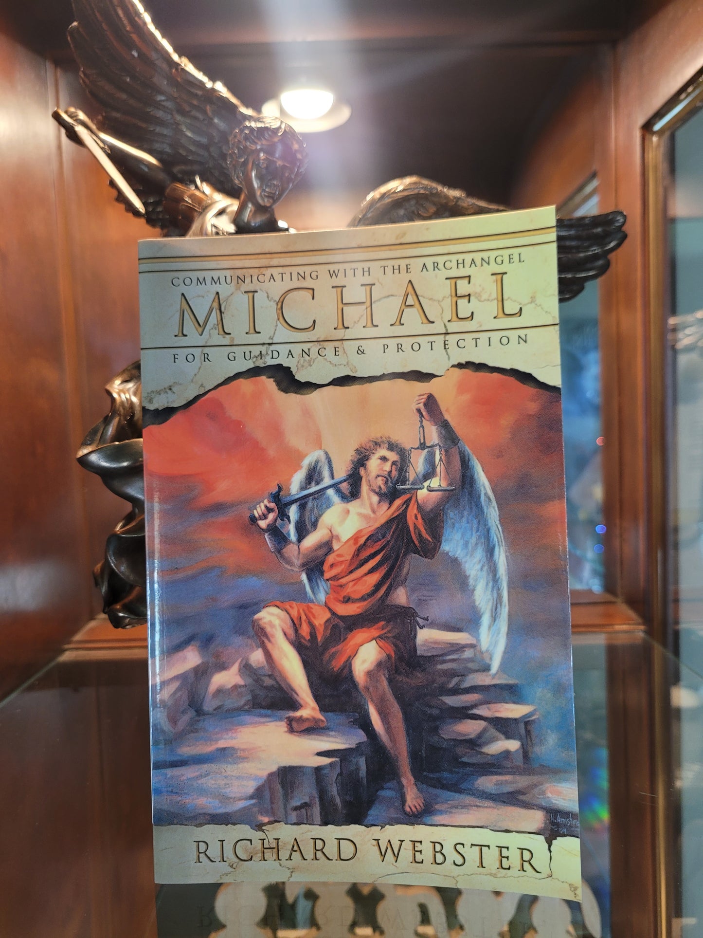 Communicating w/ the Archangel Michael For Guidance & Protection